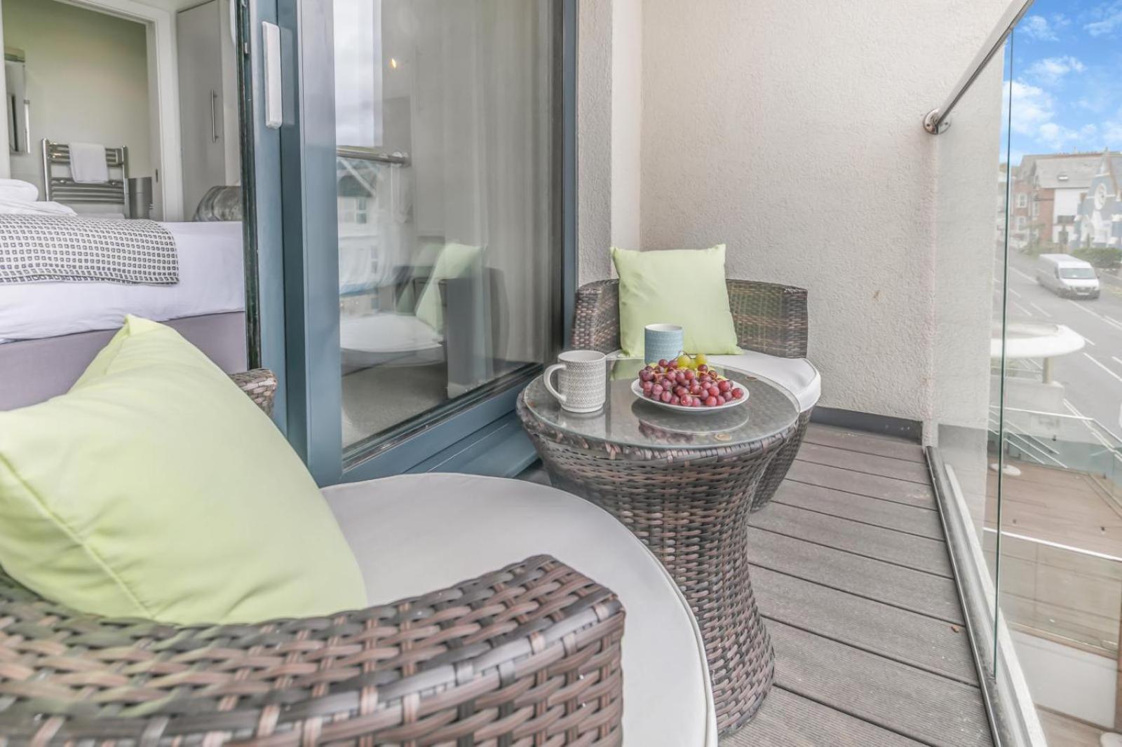 8 Woolacombe West - Luxury Apartment At Byron Woolacombe, Only 4 Minute Walk To Woolacombe Beach! 외부 사진